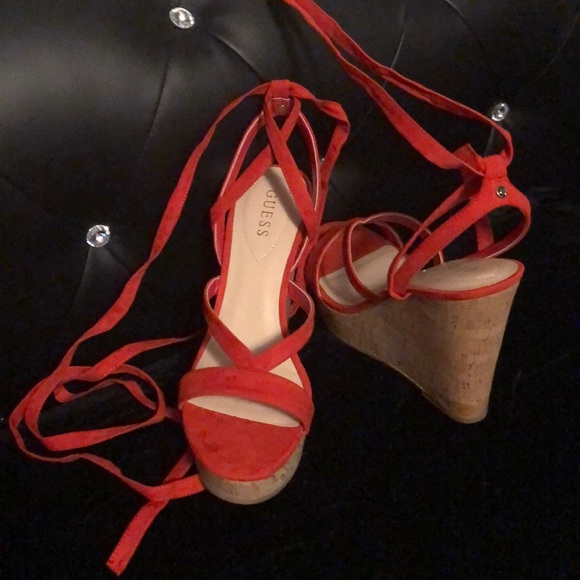 guess treacy wedge sandal